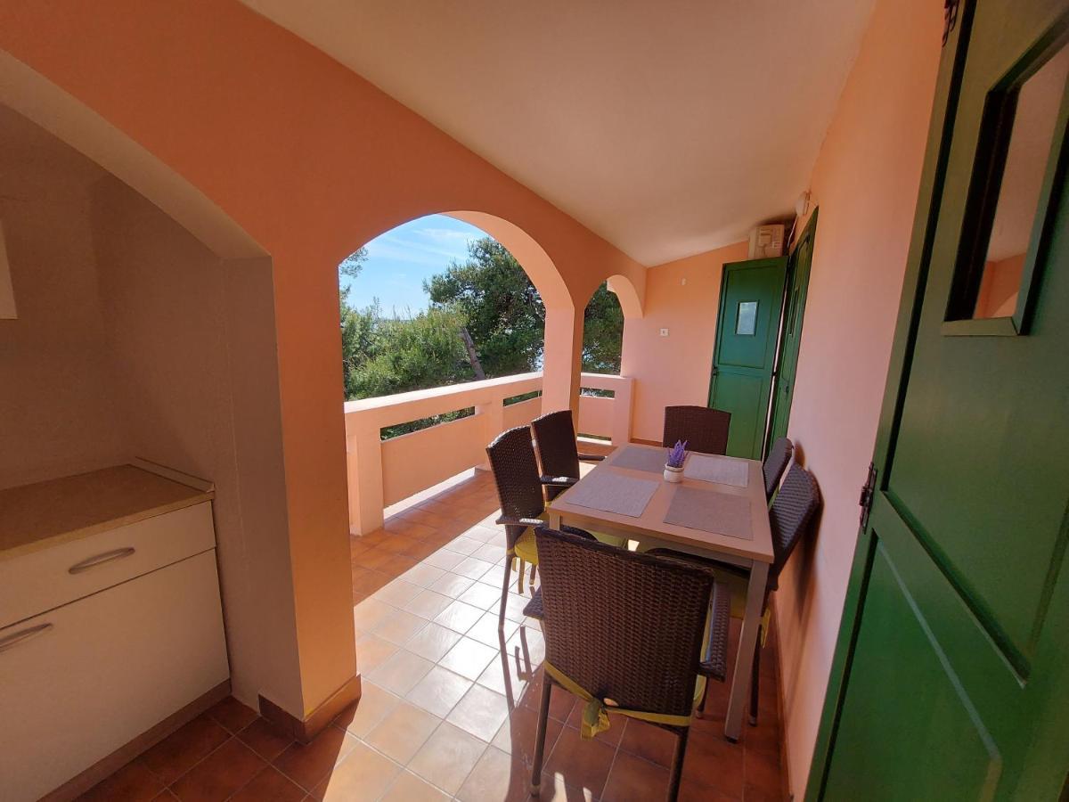 Villa Matea - Vir Exteriör bild